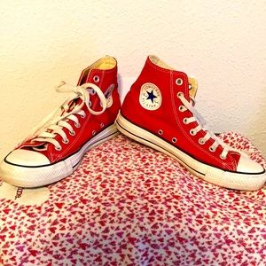 - Red Converse Men’s High Tops- sz. 6 1/2( womens 8 1/2-9)